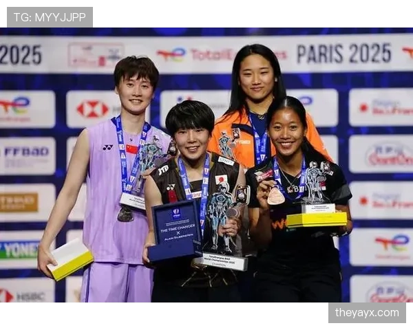 山口茜训练完直接啃冰块降温，这自律也太狠了吧